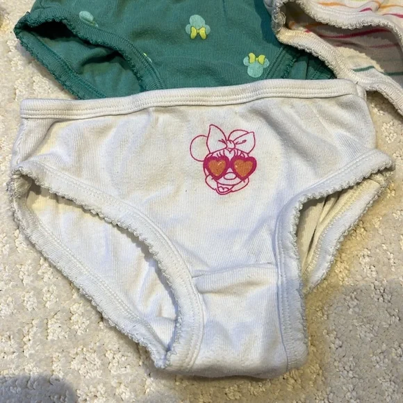 Baby gap Disney Minnie Mouse toddler girl 2-3 years organic cotton underwear - Picture 4 of 10